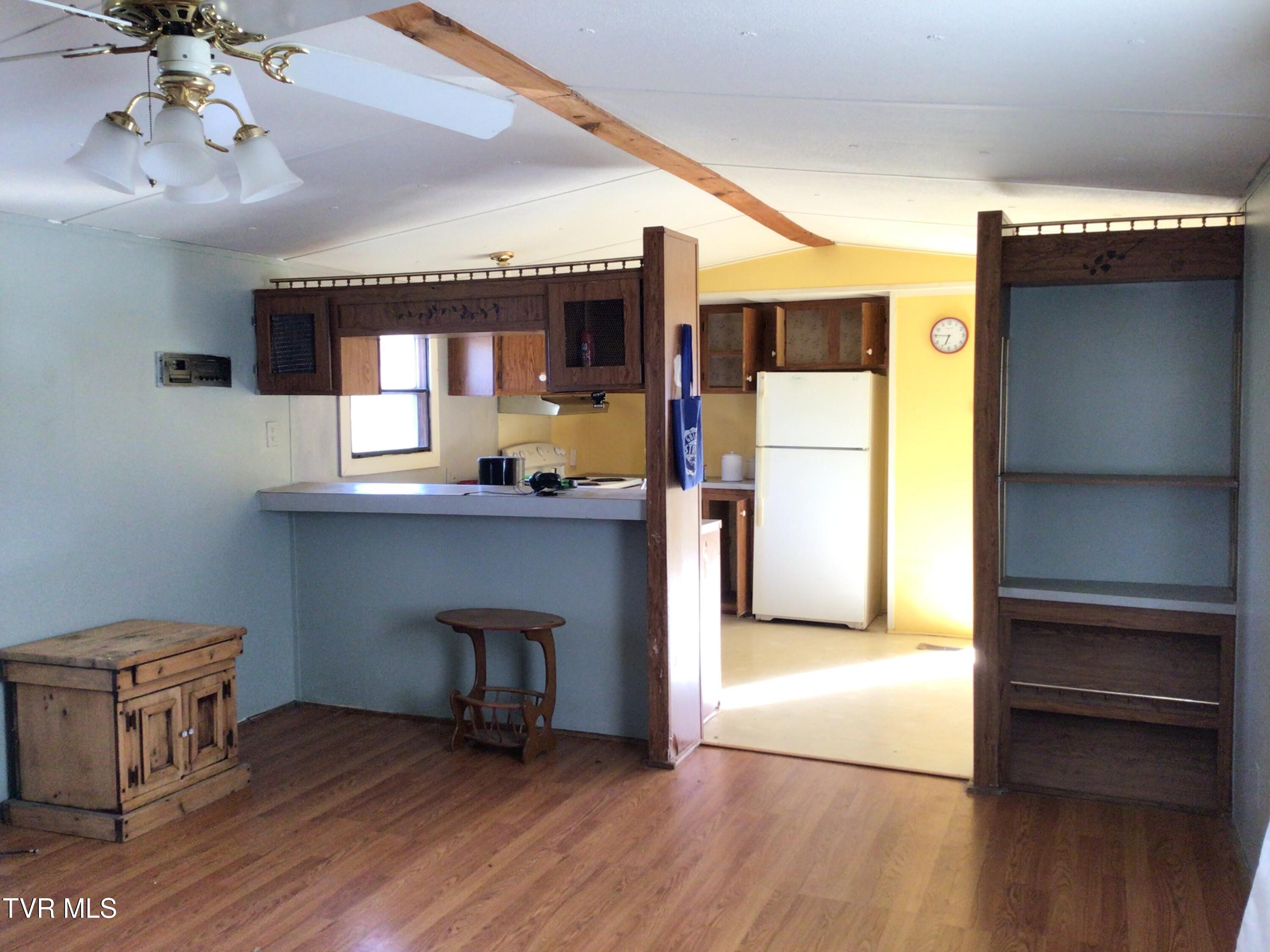 237 Williamson Road Chuckey, TN 37641 - Photo 7 of 15 IMG_3561
