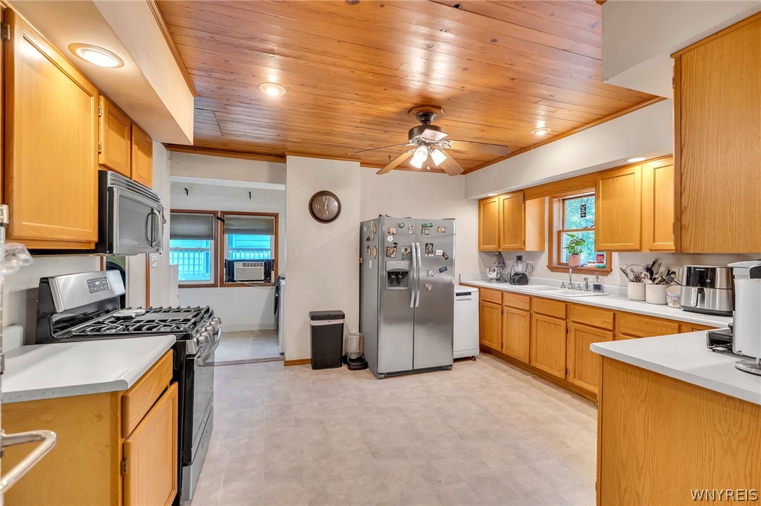 3618 Crittenden Road Alden, NY 14004 - Photo 7 of 47
