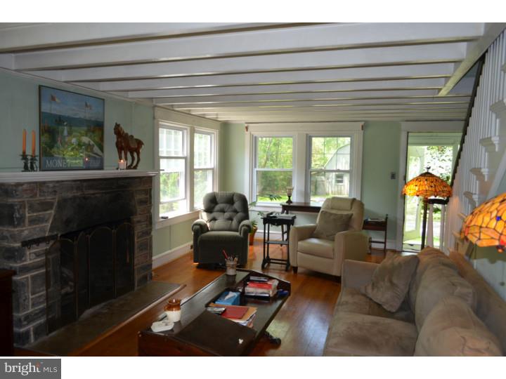 150 Dilworthtown Road West Chester, PA 19382 - Photo 4 of 15 Living Room
