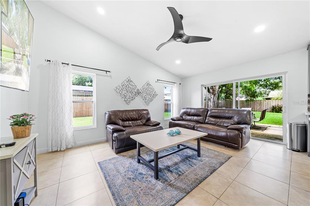 1928 Old Sawmill Road Brandon, FL 33510 - Photo 19 of 21 Gallery Image 19