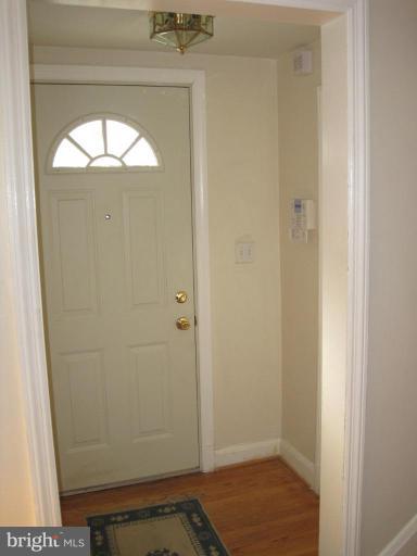 1626 Heathfield Road Baltimore, MD 21239 - Photo 5 of 30 Entrance / Foyer