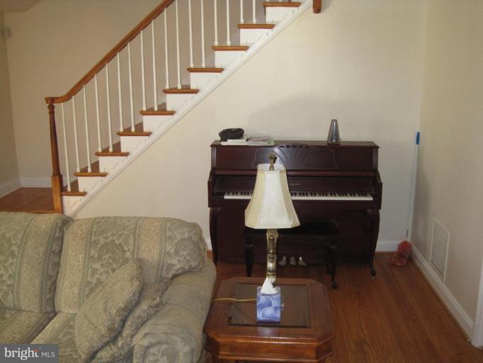 1626 Heathfield Road Baltimore, MD 21239 - Photo 7 of 30 Living Room #3
