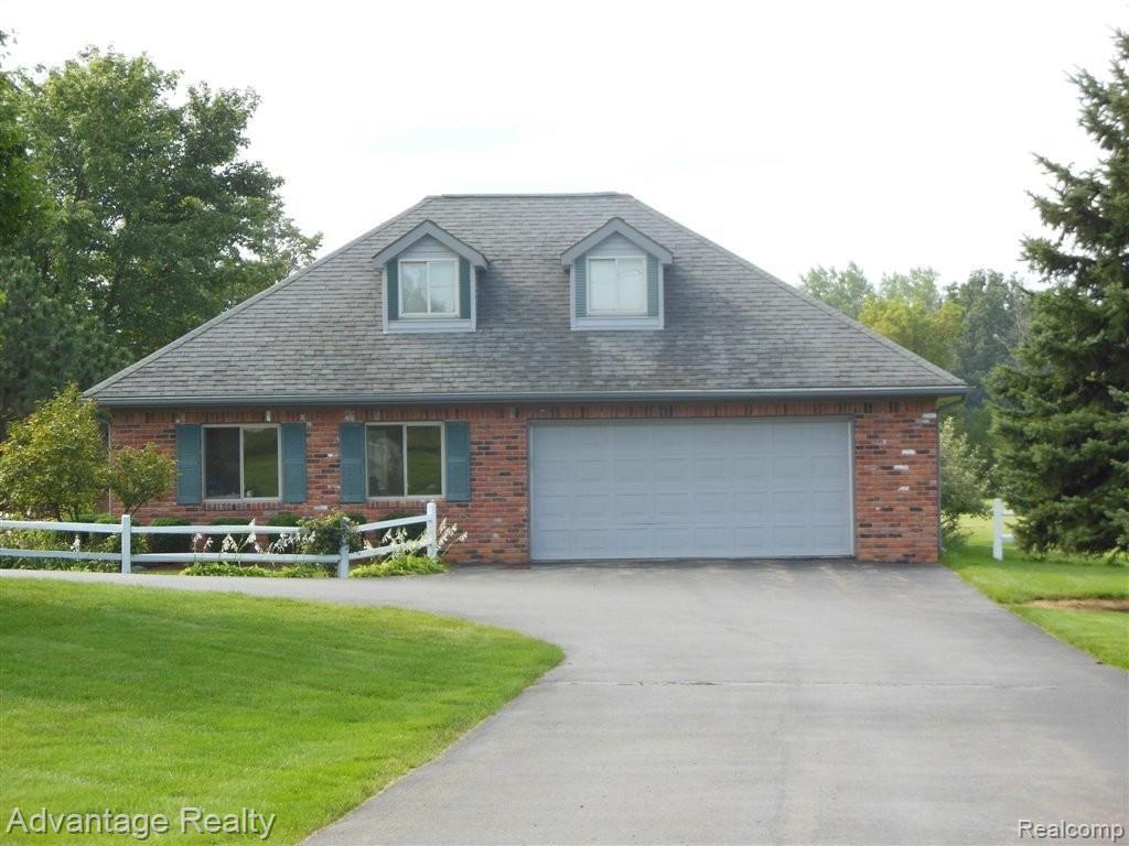21900 Armada Ridge Road Armada, MI 48005 - Photo 4 of 35 2nd Garage