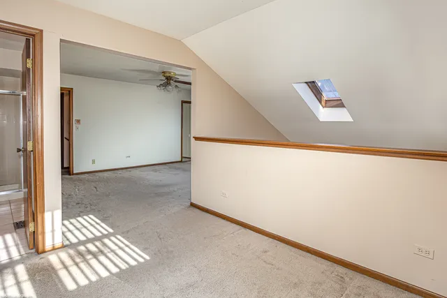 $214,900 | 7140 Olde Gatehouse Road, Tinley Park, IL 60477