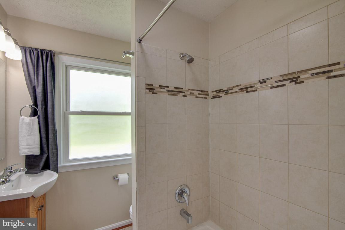 7446 Autumn Road Rapidan, VA 22733 - Photo 14 of 35 Gallery Image 14