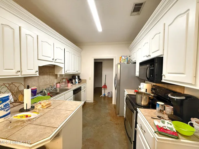 $245,000 | 129 Southwood Drive, Canton, MS 39046