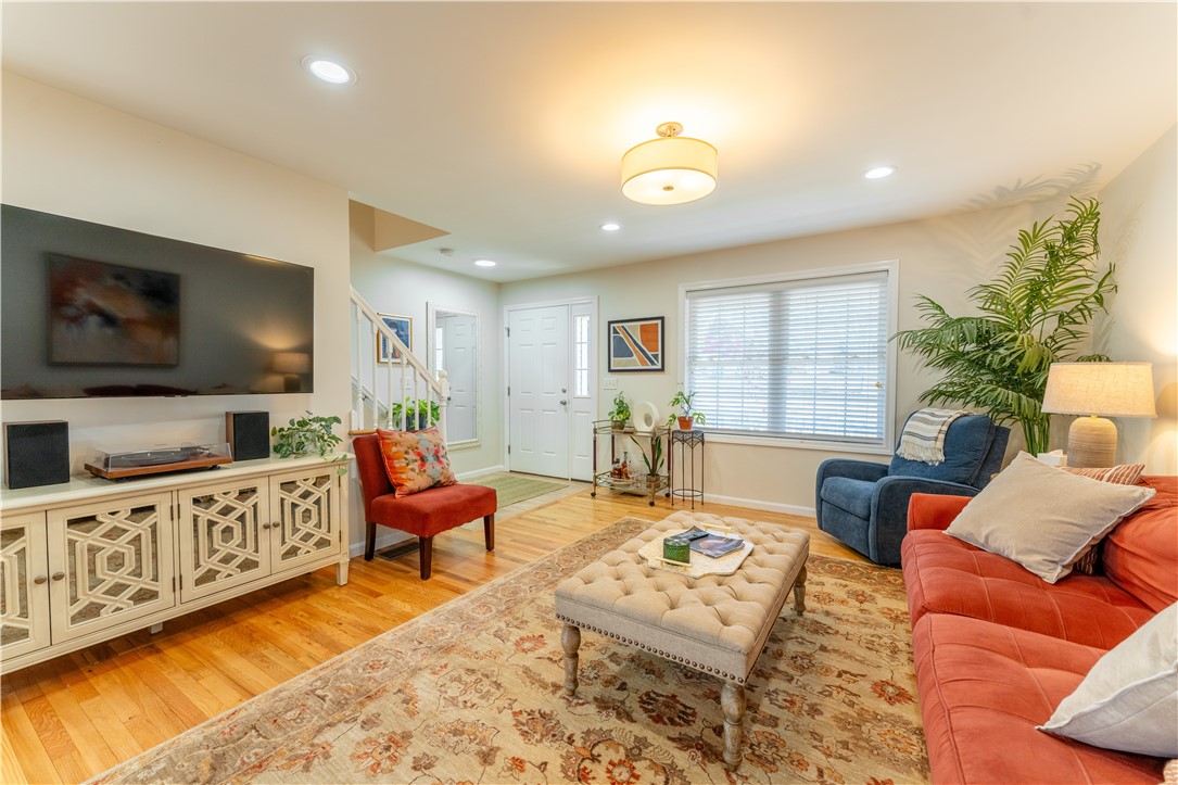 284 Old Forge Road Warwick, RI 02818 - Photo 13 of 36