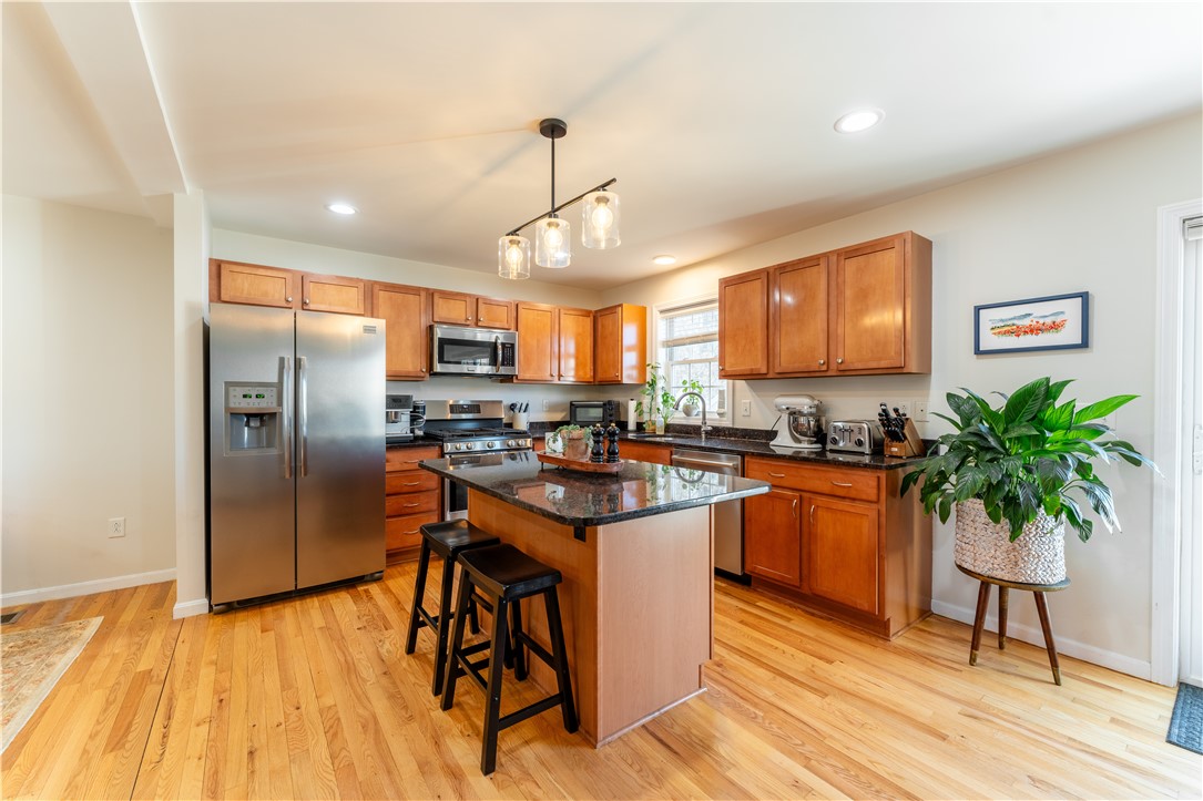 284 Old Forge Road Warwick, RI 02818 - Photo 18 of 36