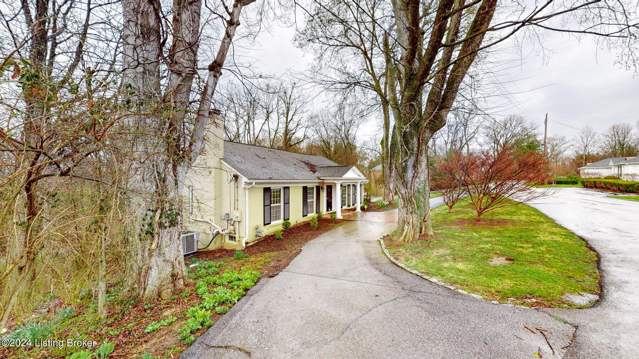 28 Southwind Road Louisville, KY 40207 - Photo 45 of 49 39-web-or-mls-28 Southwind Rd Louisville
