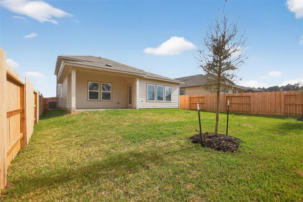 $2,450 | 422 Gram Hill Drive, Montgomery, TX 77316