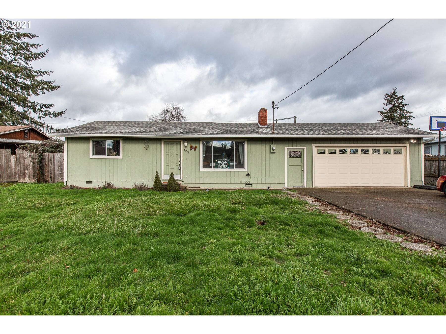 5158 F Street Springfield, OR 97478 - Photo 1 of 25