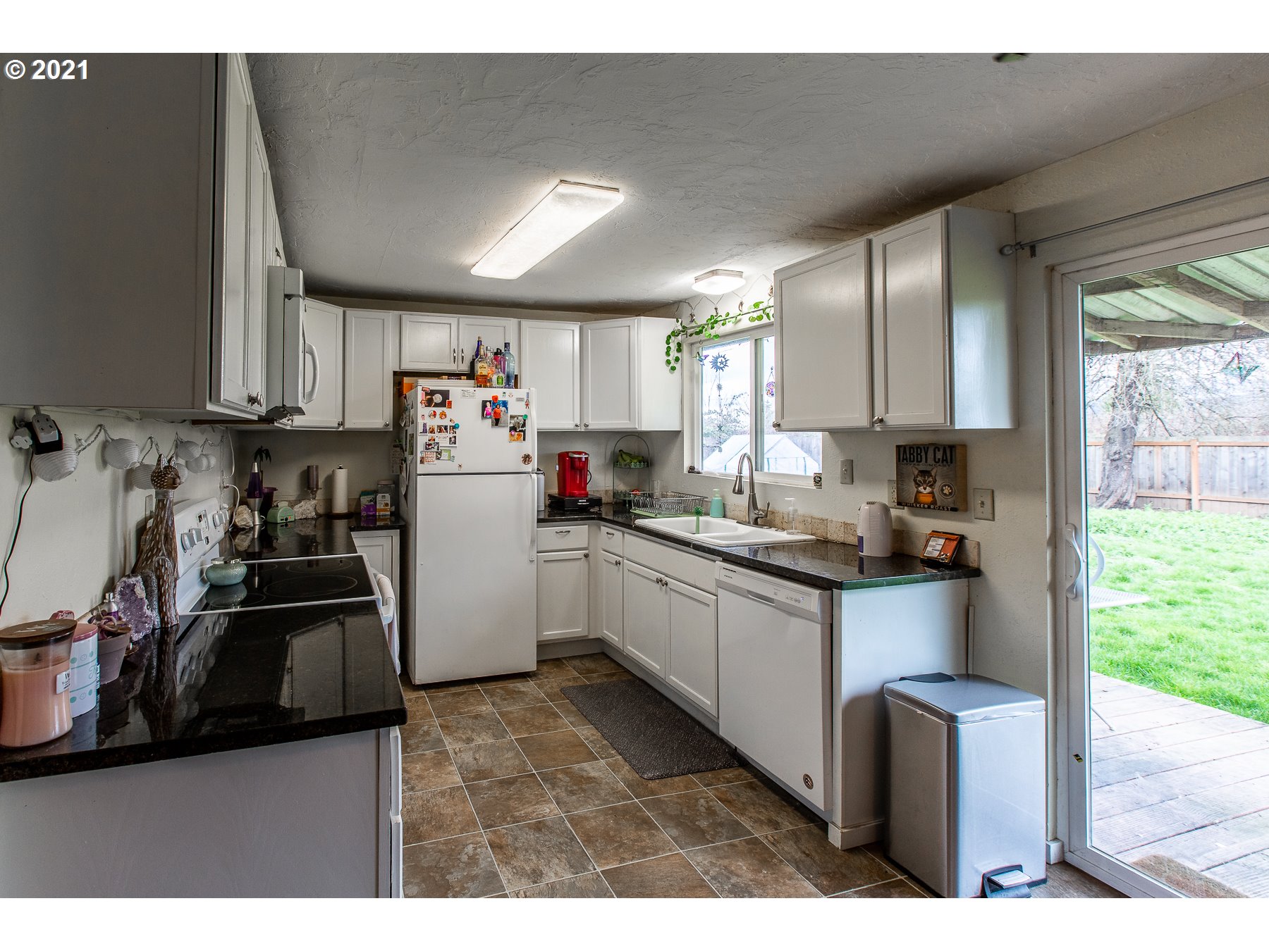5158 F Street Springfield, OR 97478 - Photo 11 of 25