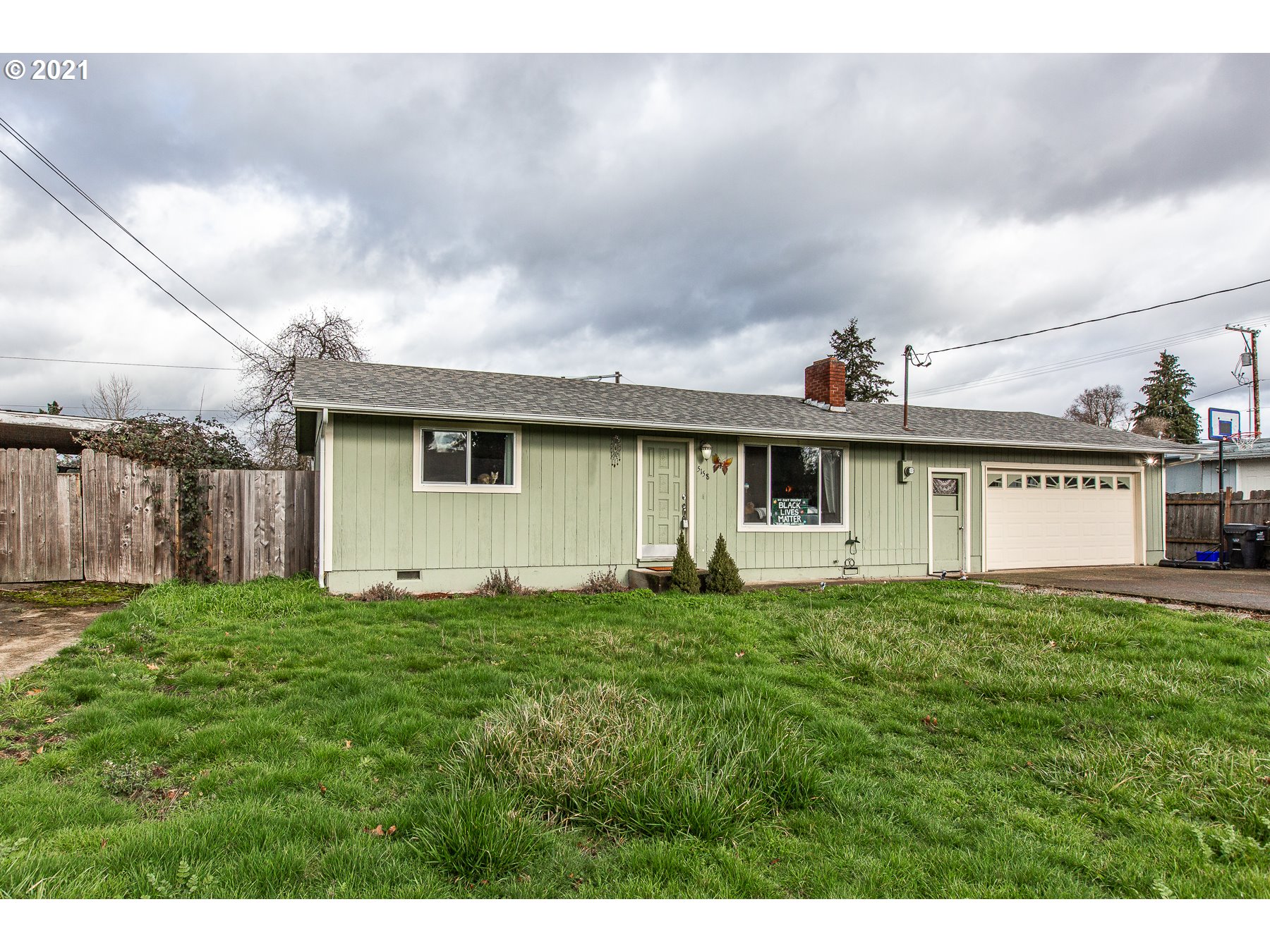 5158 F Street Springfield, OR 97478 - Photo 3 of 25