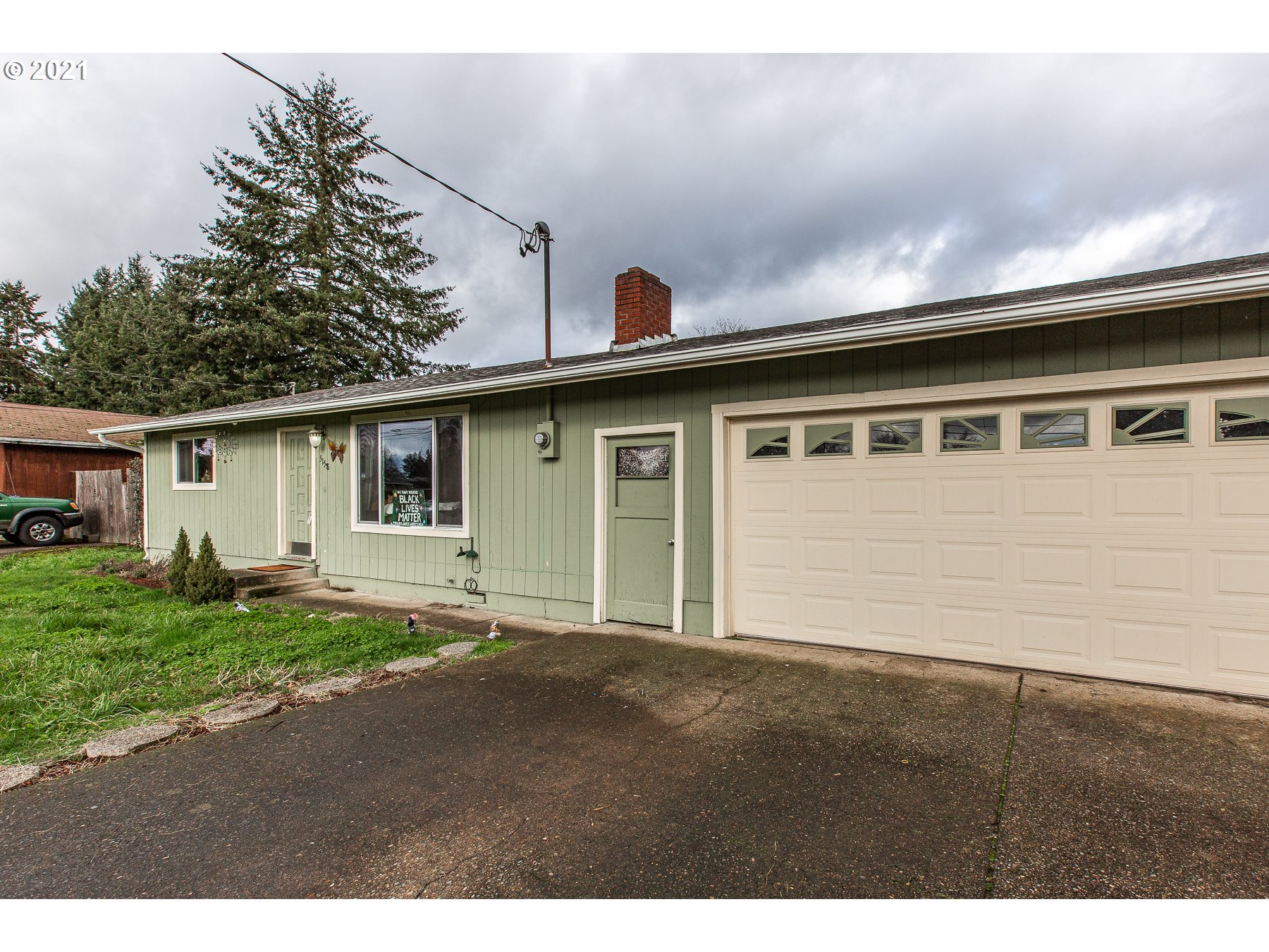 5158 F Street Springfield, OR 97478 - Photo 4 of 25