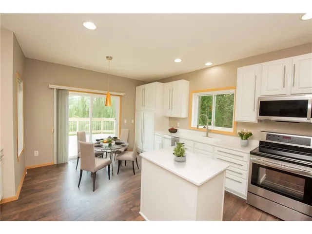 $3,200 | 9801 78th Street South, Cottage Grove, MN 55016