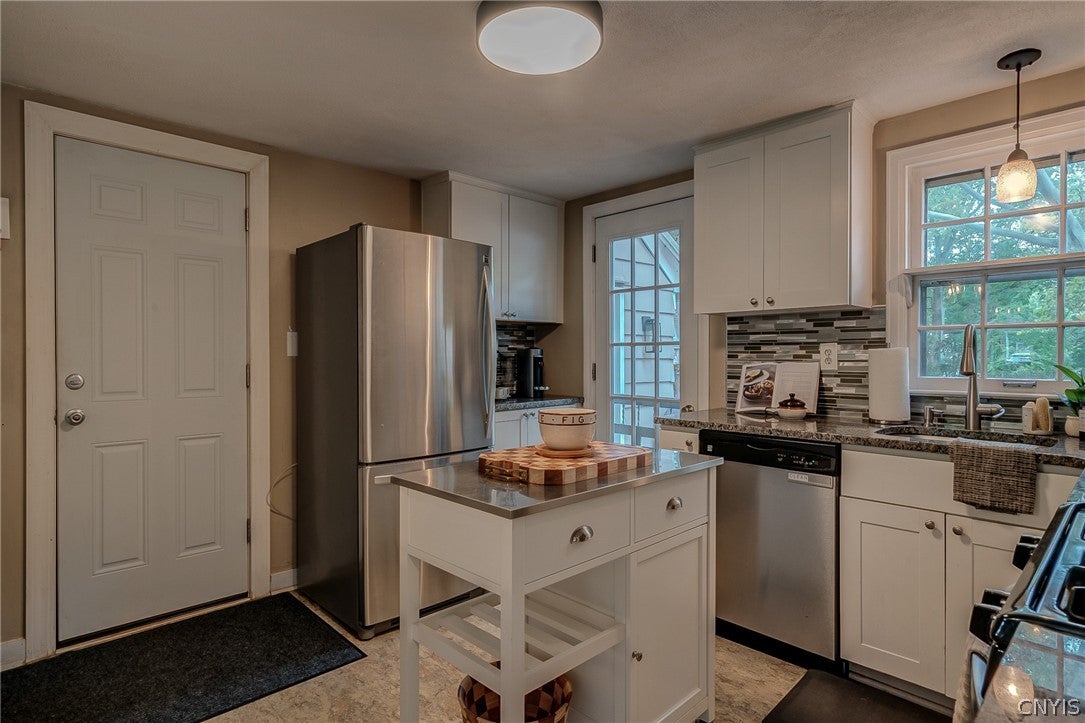 304 Meadow Road Syracuse, NY 13219 - Photo 18 of 49 Gallery Image 18