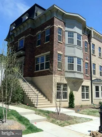 $950,000 | 715 River Mist Drive, Unit 177, Oxon Hill, MD 20745