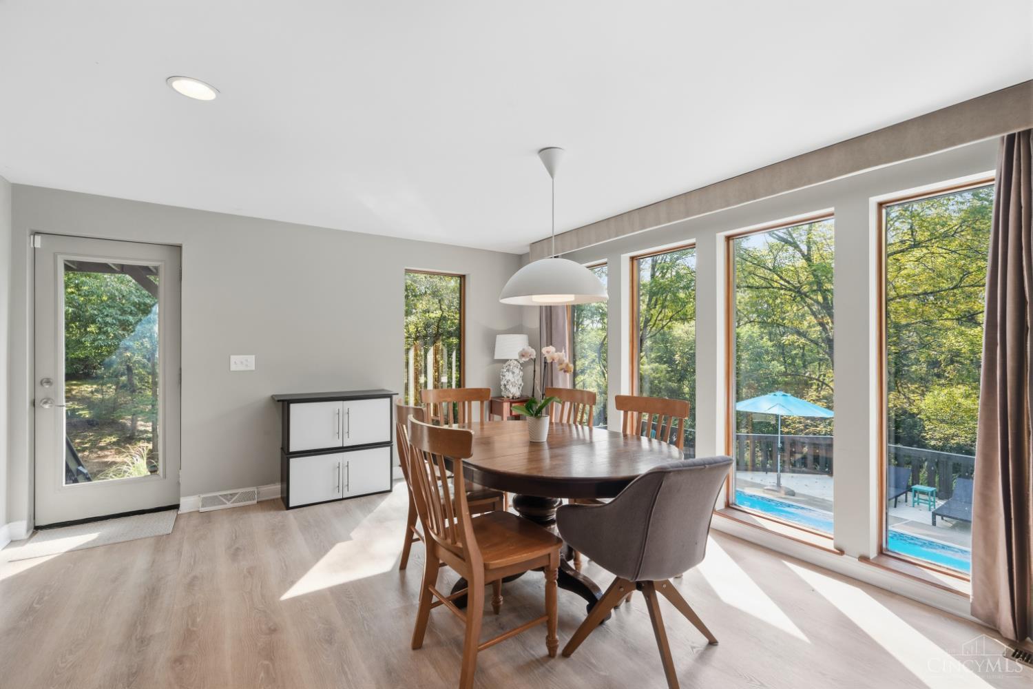 11627 Bank Road Cincinnati, OH 45251 - Photo 12 of 49 Gallery Image 12