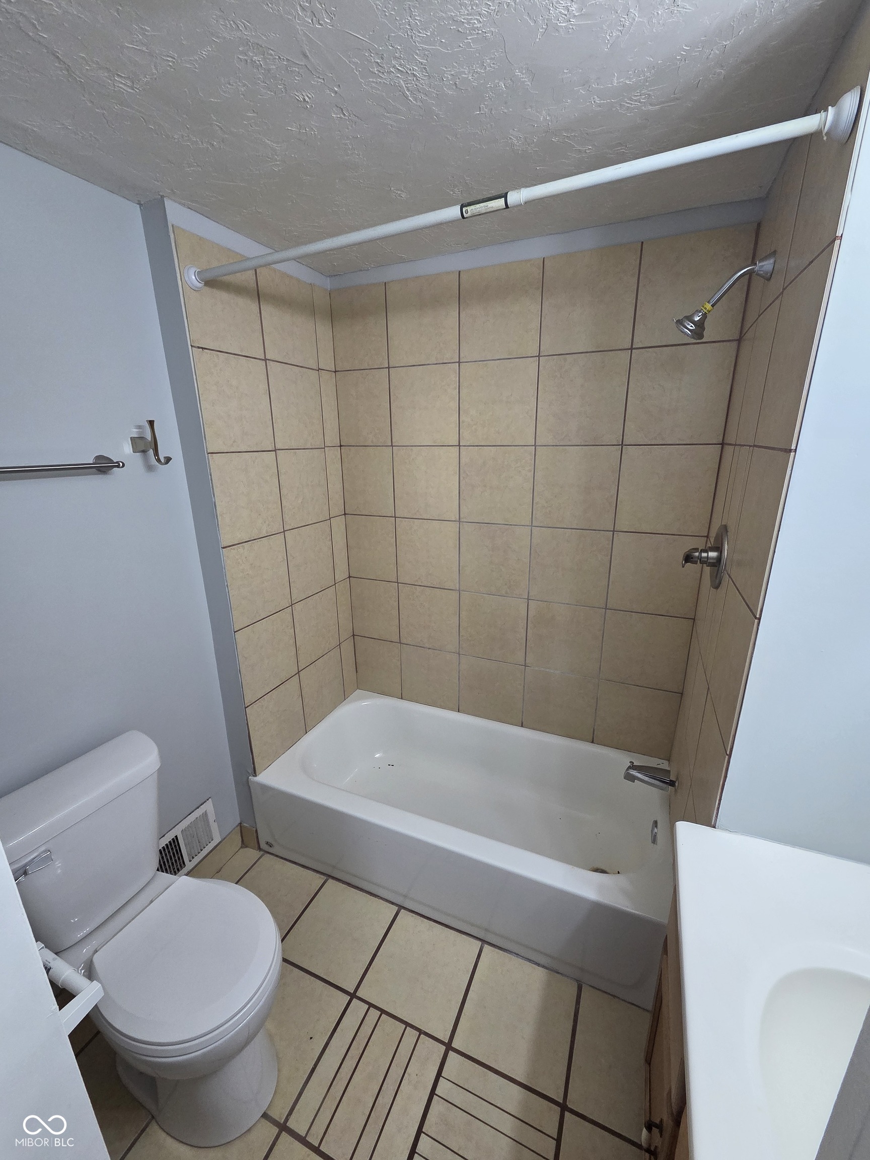 2805 Unit 2 Boulevard Place Indianapolis, IN 46208 - Photo 10 of 11