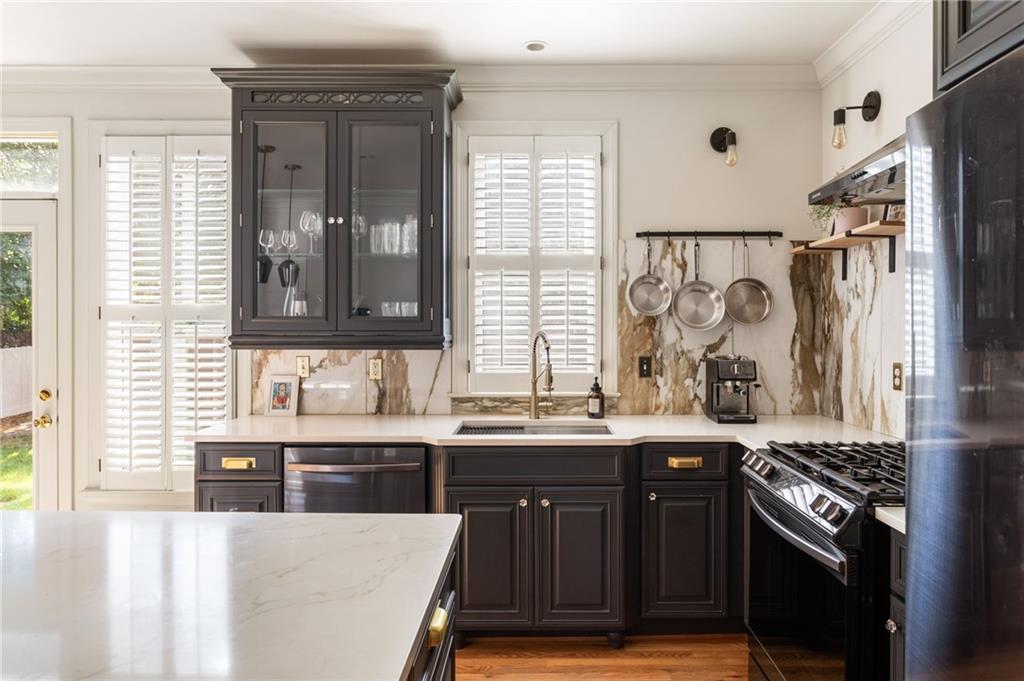 2148 Village Point Northeast Atlanta, GA 30319 - Photo 11 of 32