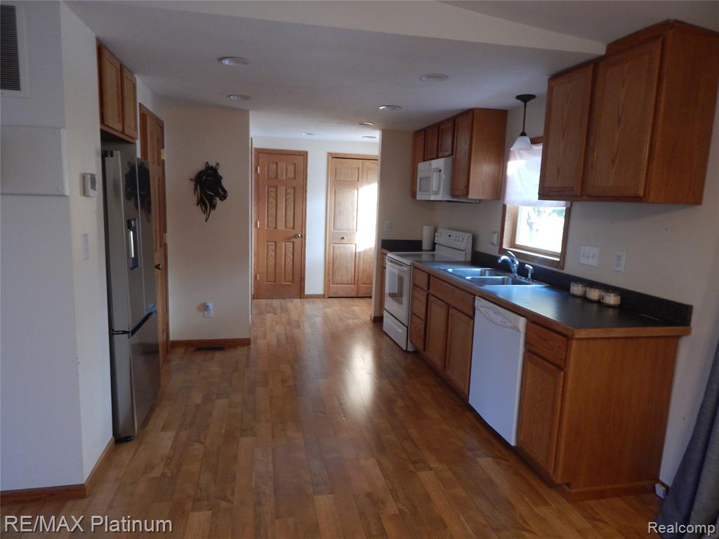 10321 East Lovejoy Road Perry, MI 48872 - Photo 22 of 53