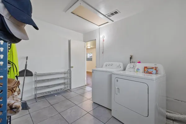 $315,000 | 10840 Beverly Drive, Hanford, CA 93230