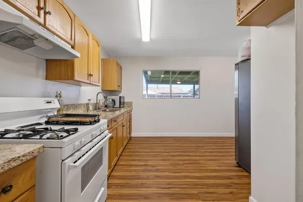 $315,000 | 10840 Beverly Drive, Hanford, CA 93230