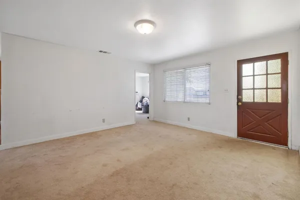 $315,000 | 10840 Beverly Drive, Hanford, CA 93230