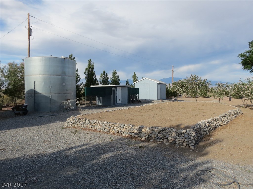 2880 West Gamebird Road Pahrump, NV 89048 - Photo 32 of 35 Gallery Image 32
