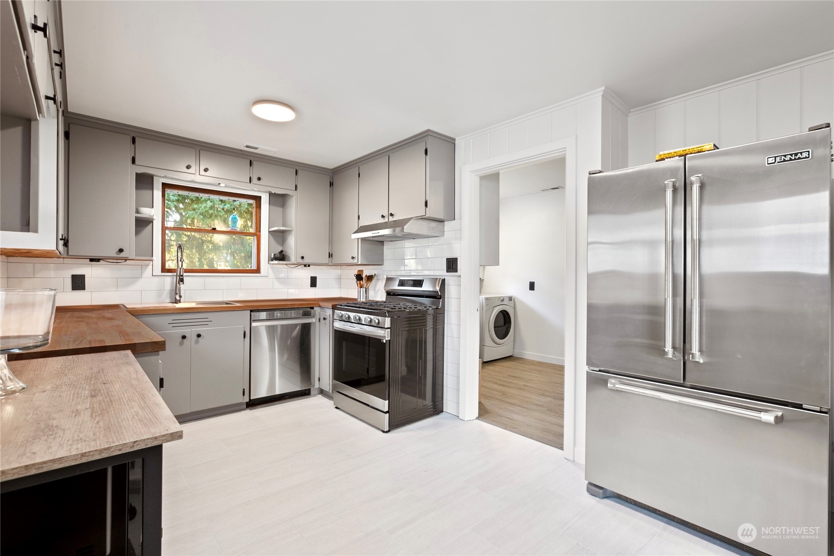 1649 Layton Road Freeland, WA 98249 - Photo 12 of 35 Gallery Image 12