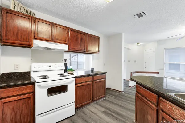 $1,745 | 6943 Sunshine Tree Drive, San Antonio, TX 78249