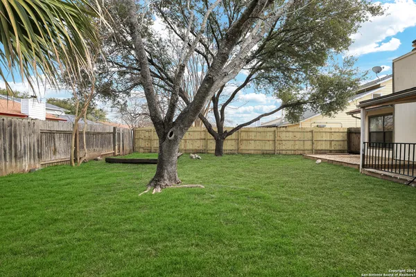 $1,745 | 6943 Sunshine Tree Drive, San Antonio, TX 78249
