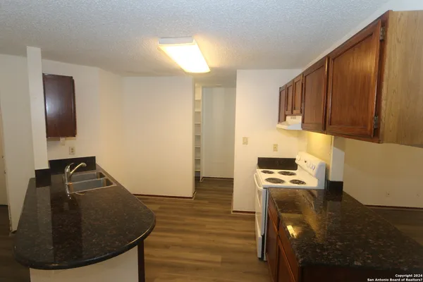 $1,745 | 6943 Sunshine Tree Drive, San Antonio, TX 78249