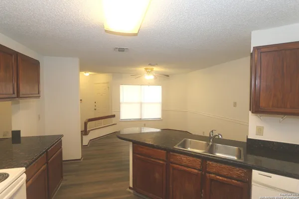 $1,745 | 6943 Sunshine Tree Drive, San Antonio, TX 78249