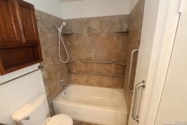 $1,745 | 6943 Sunshine Tree Drive, San Antonio, TX 78249