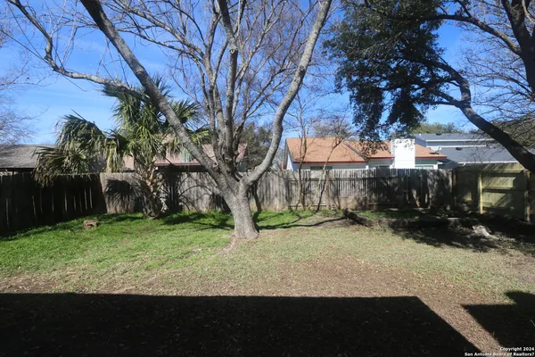 $1,745 | 6943 Sunshine Tree Drive, San Antonio, TX 78249