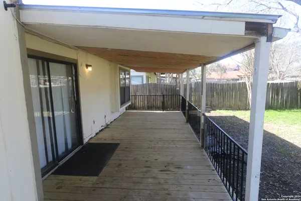 $1,745 | 6943 Sunshine Tree Drive, San Antonio, TX 78249