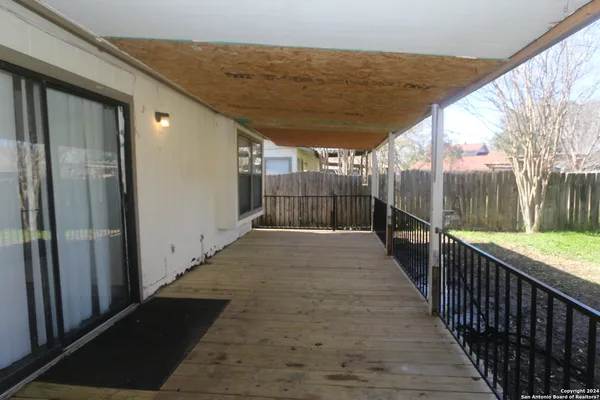 $1,745 | 6943 Sunshine Tree Drive, San Antonio, TX 78249