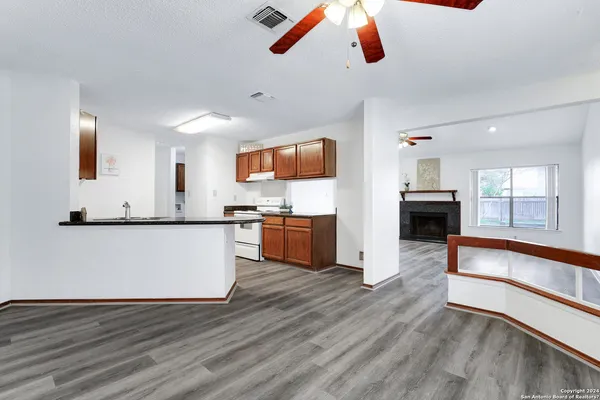 $1,745 | 6943 Sunshine Tree Drive, San Antonio, TX 78249