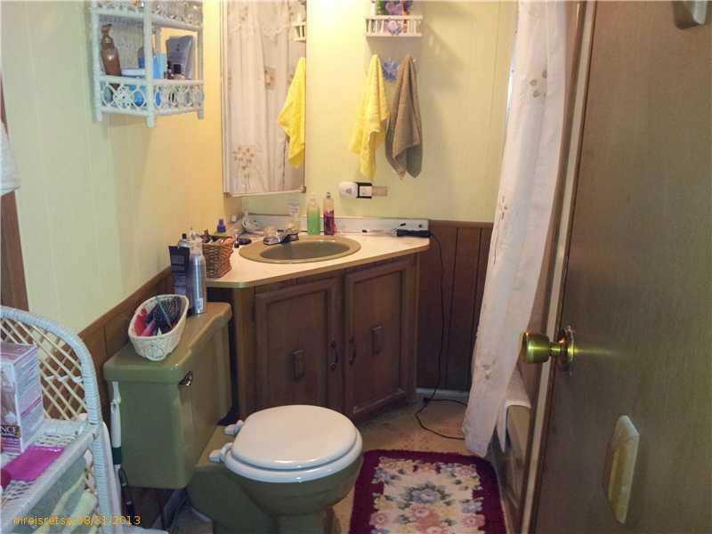 618 Airline Road Clifton, ME 04428 - Photo 8 of 14 Bathroom.