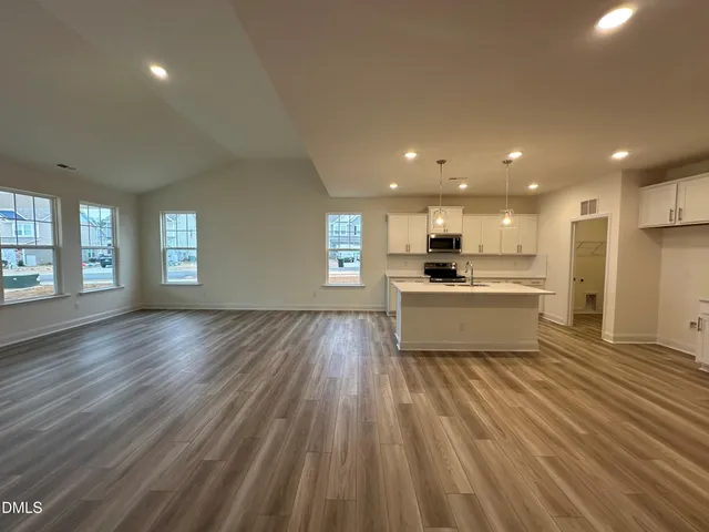 $384,240 | 649 Hipwood Drive, Zebulon, NC 27597