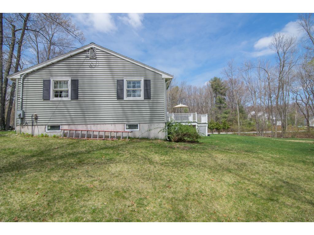 26 Walker Road Atkinson, NH 03811 - Photo 3 of 34
