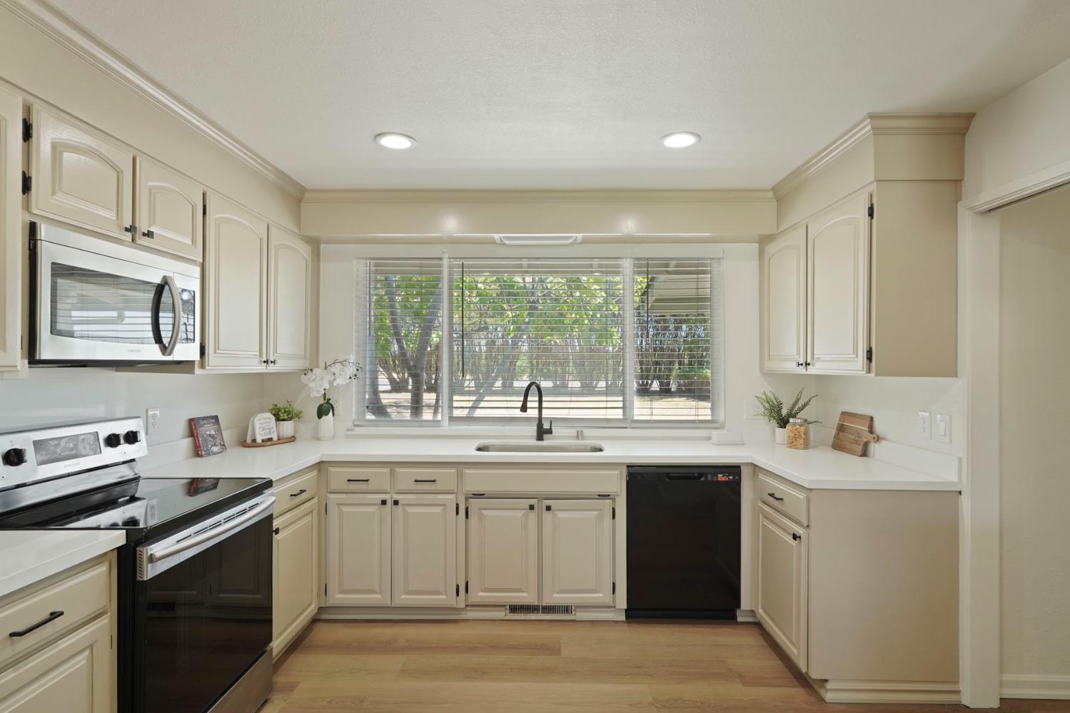 28165 South Chrisman Road Tracy, CA 95304 - Photo 16 of 68