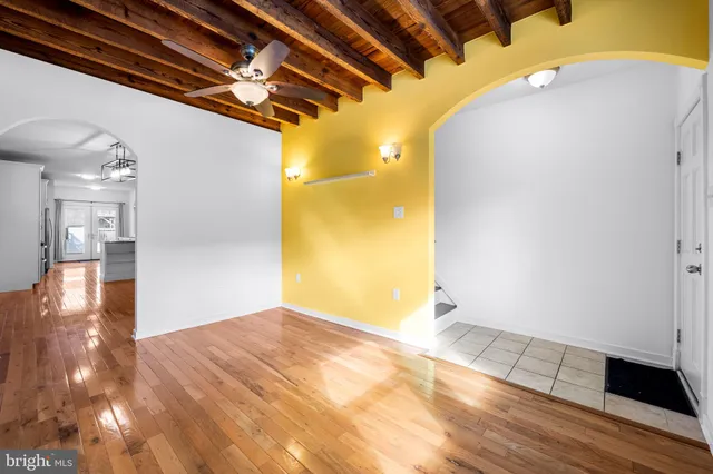 a view of empty room