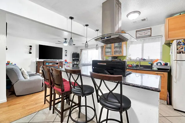 $269,000 | 1007 West Woodward Avenue, Fresno, CA 93706