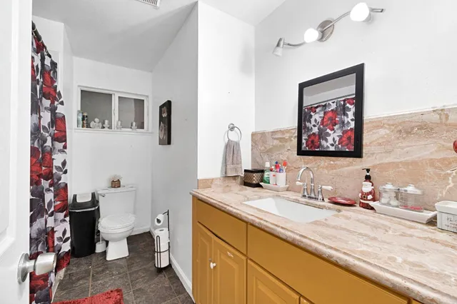 $269,000 | 1007 West Woodward Avenue, Fresno, CA 93706