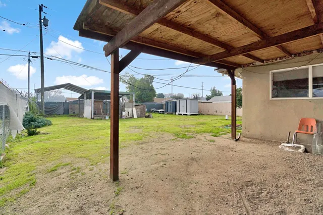 $269,000 | 1007 West Woodward Avenue, Fresno, CA 93706