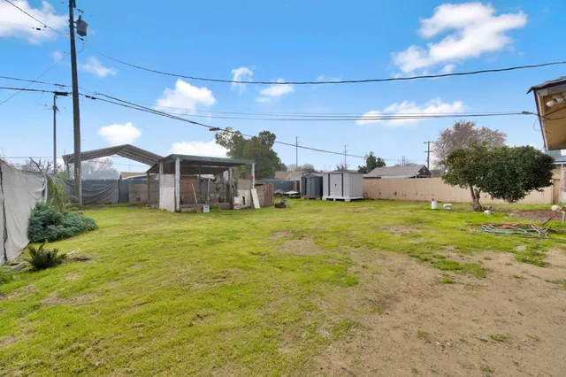 $269,000 | 1007 West Woodward Avenue, Fresno, CA 93706