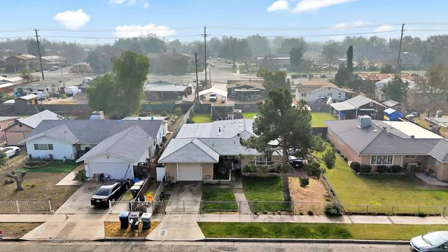$269,000 | 1007 West Woodward Avenue, Fresno, CA 93706