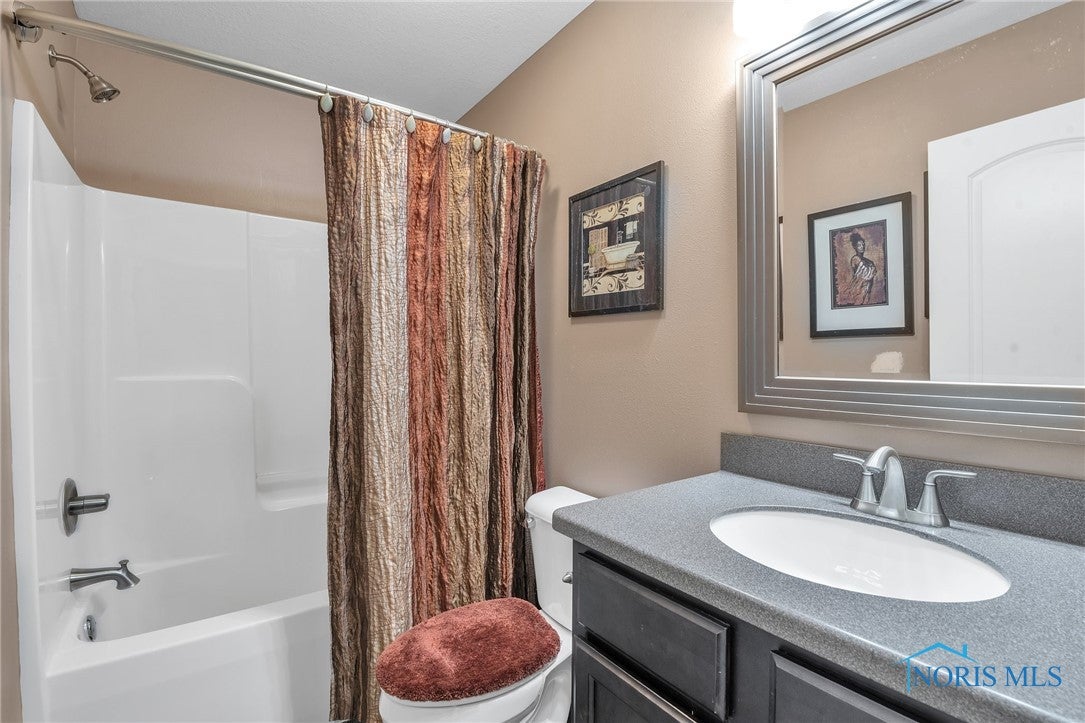2025 Oakside Road Toledo, OH 43615 - Photo 22 of 30 Gallery Image 22